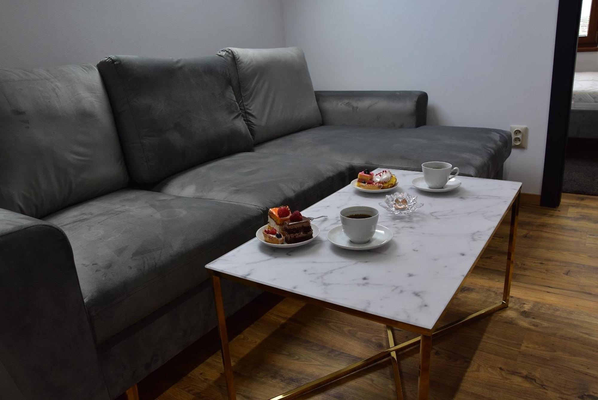 ולקה לומניקה Apartmany Zakovce & Spa מראה חיצוני תמונה
