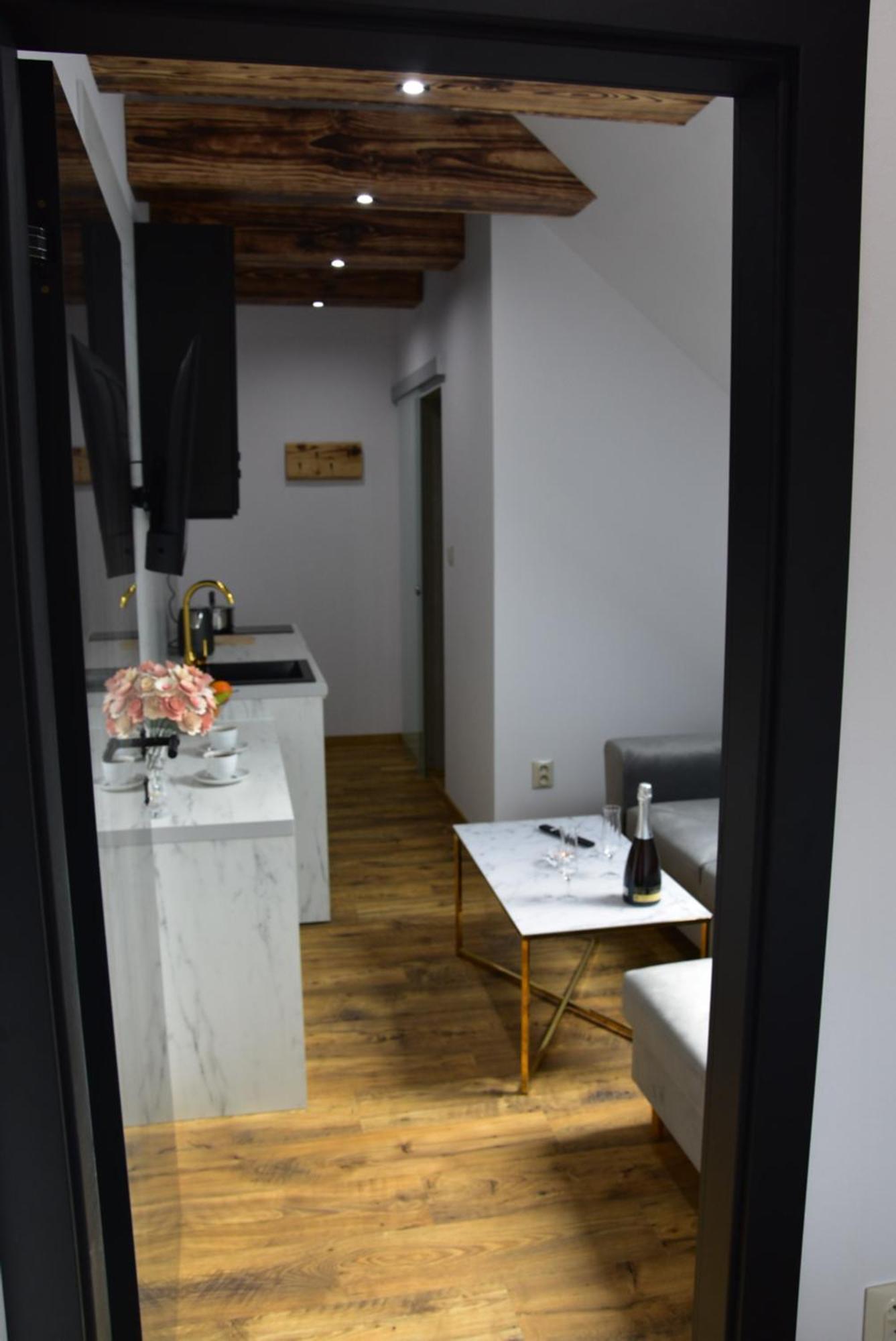 ולקה לומניקה Apartmany Zakovce & Spa מראה חיצוני תמונה