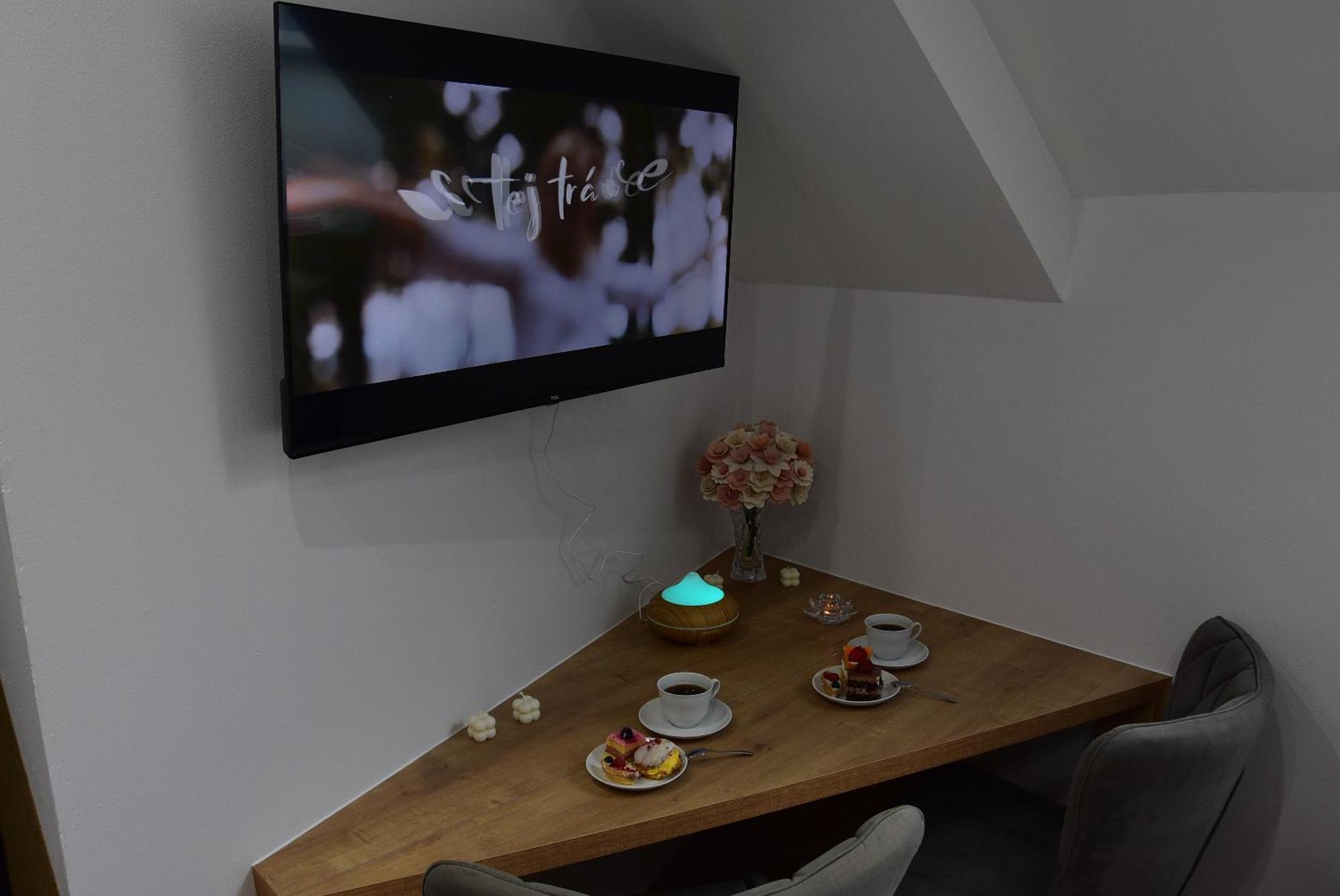 ולקה לומניקה Apartmany Zakovce & Spa מראה חיצוני תמונה